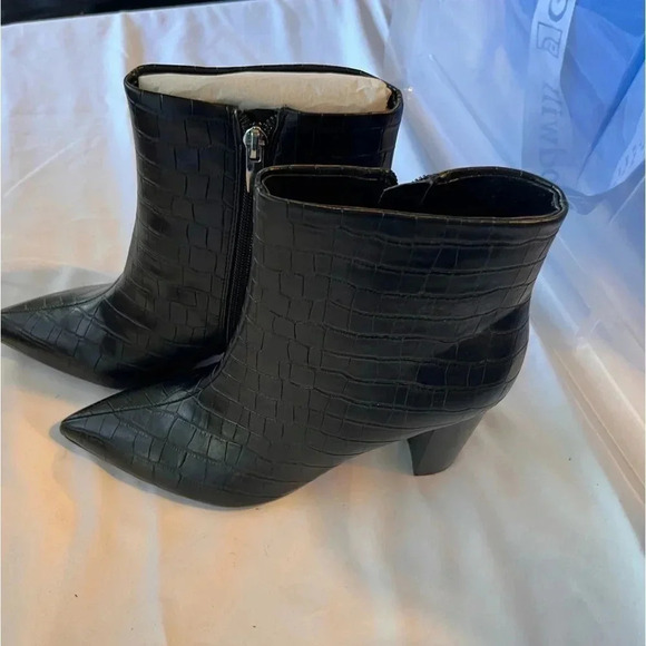 💗 Nine West Booties - Size 7.5M - Picture 1 of 4
